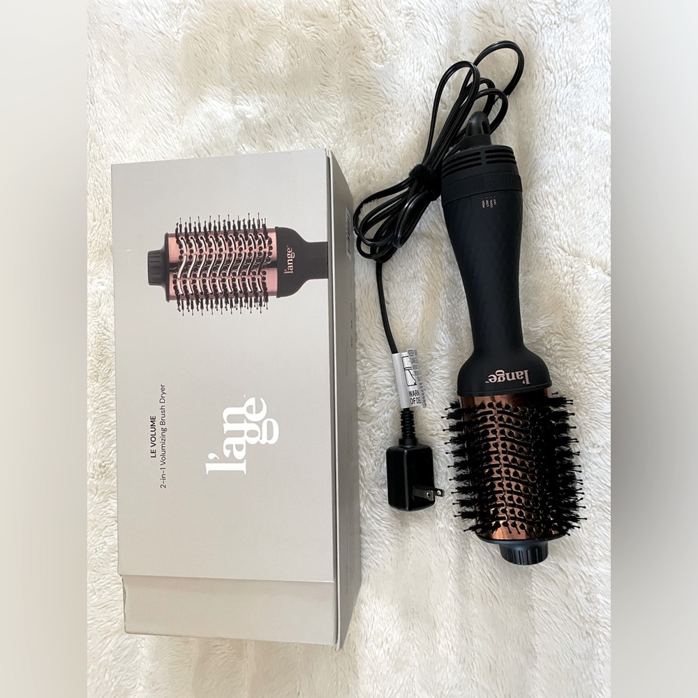L’ange Le Volume titanium brush dryer